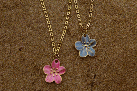 Hibi Flower Necklace